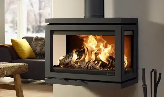 Væghængt brændeovn - Close-up